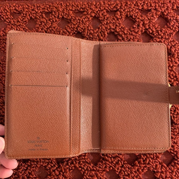 Authentic LV monogram Short coin wallet - Picture 7 of 16